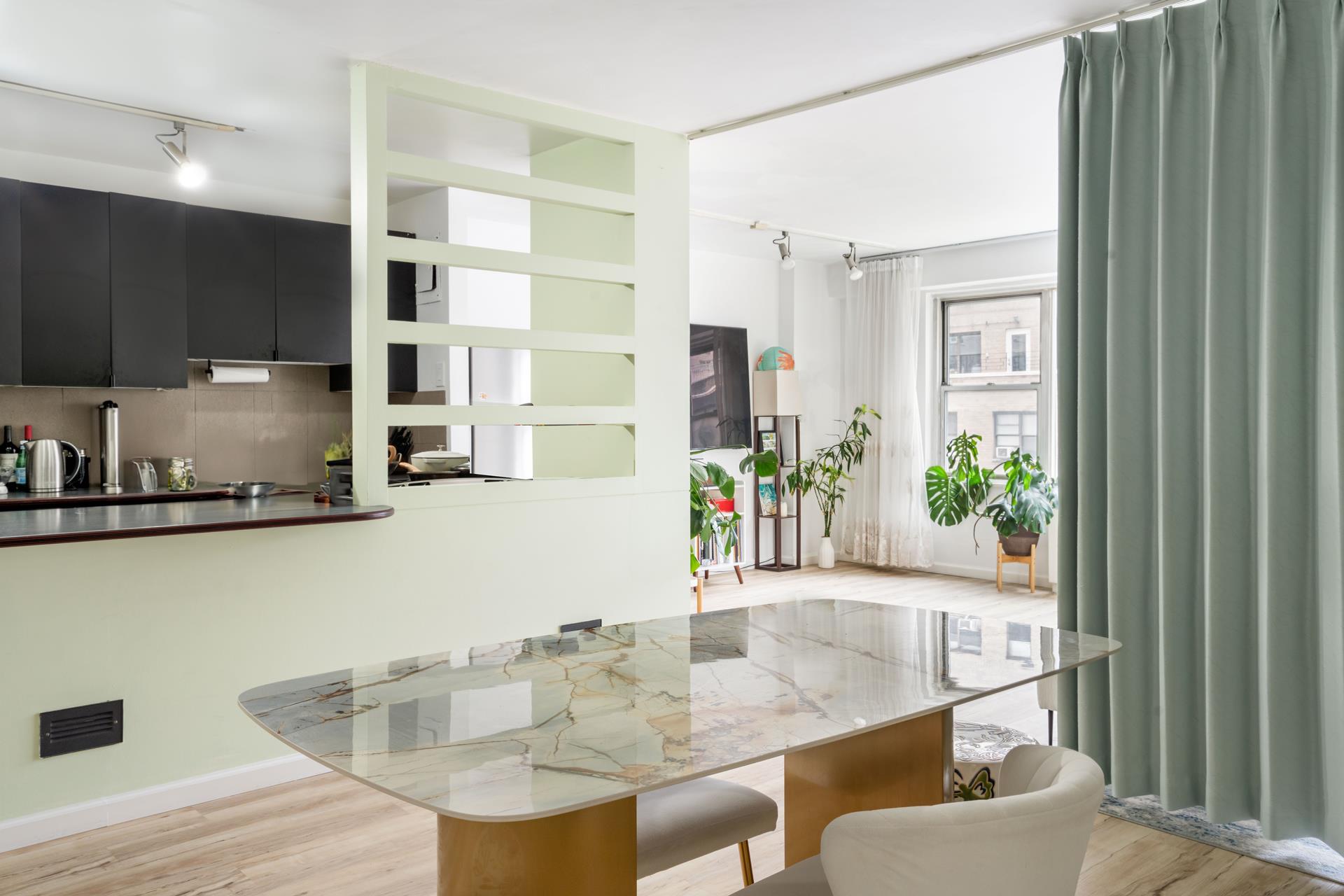136 East 56th Street Midtown East New York NY 10022