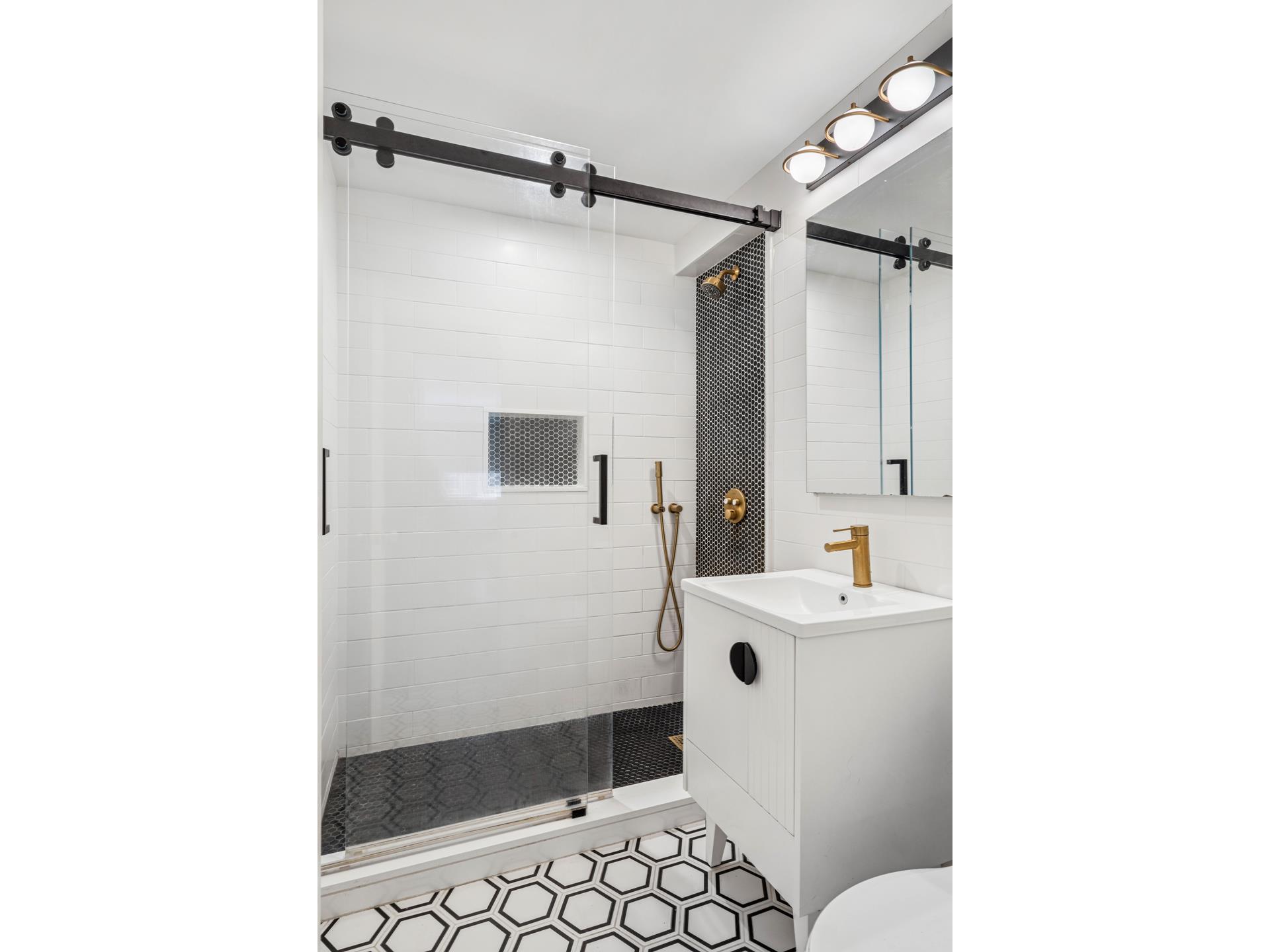 136 East 56th Street Midtown East New York NY 10022