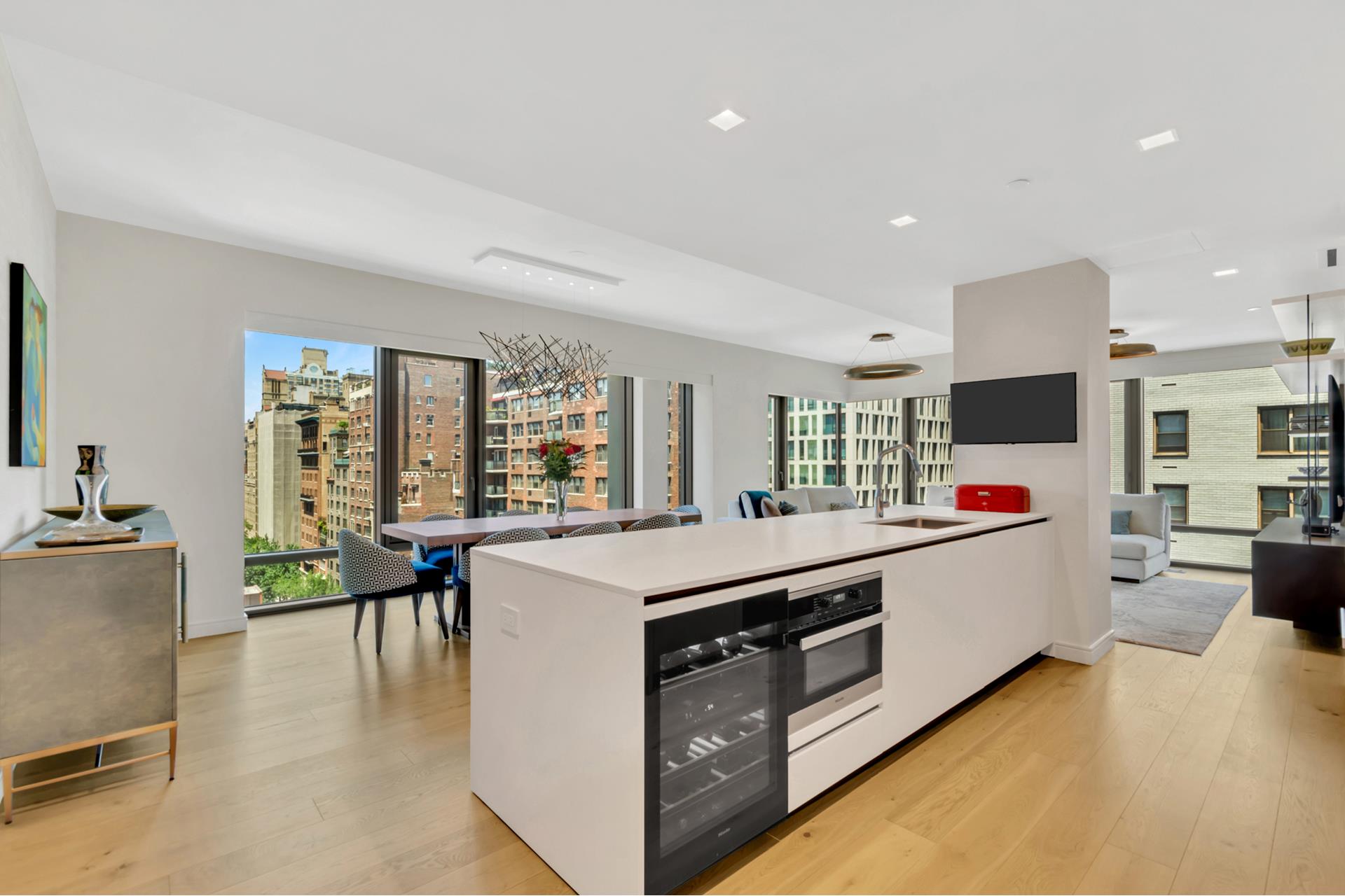 200 East 21st Street Gramercy Park New York NY 10010