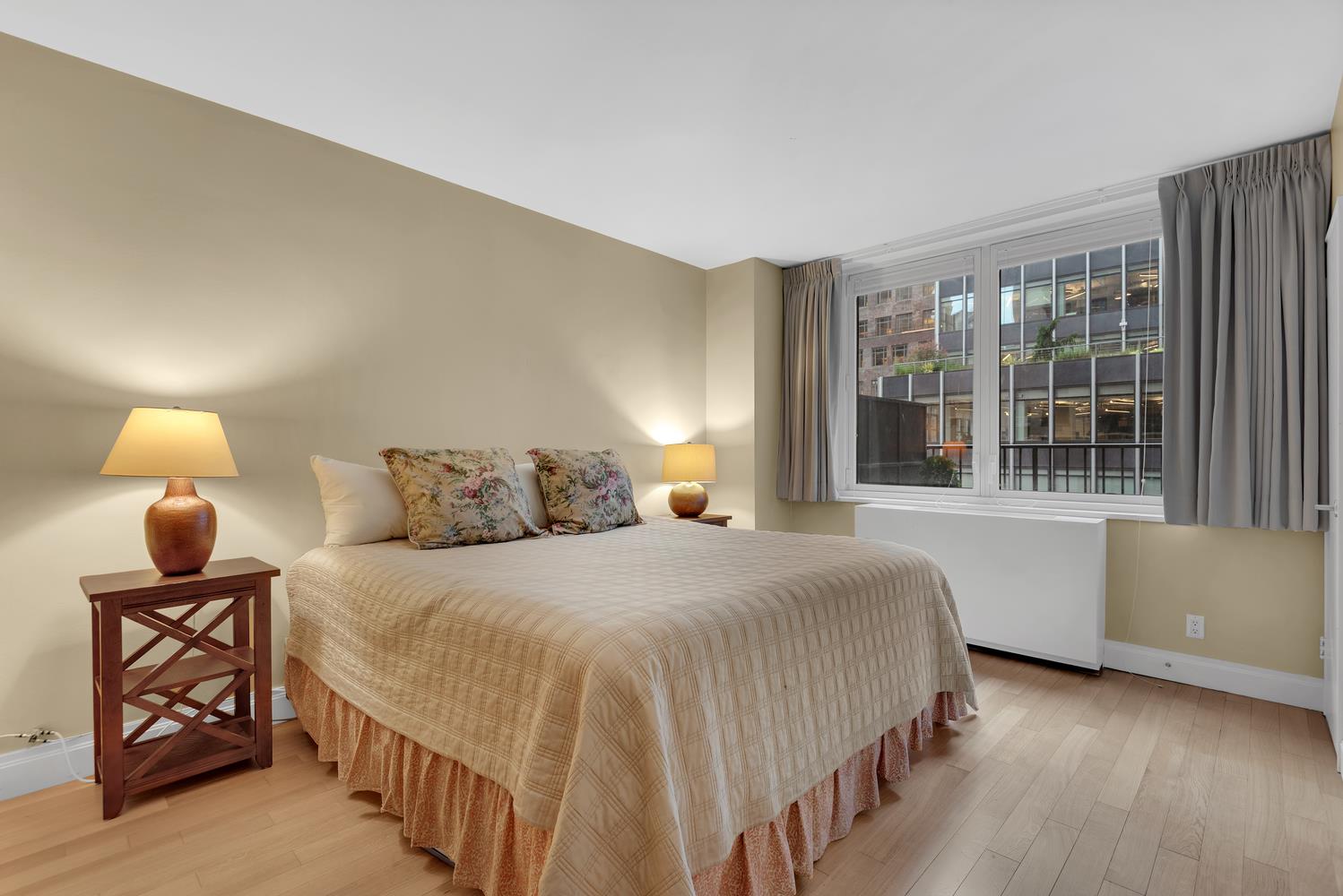 212 East 47th Street 6G Turtle Bay New York NY 10017